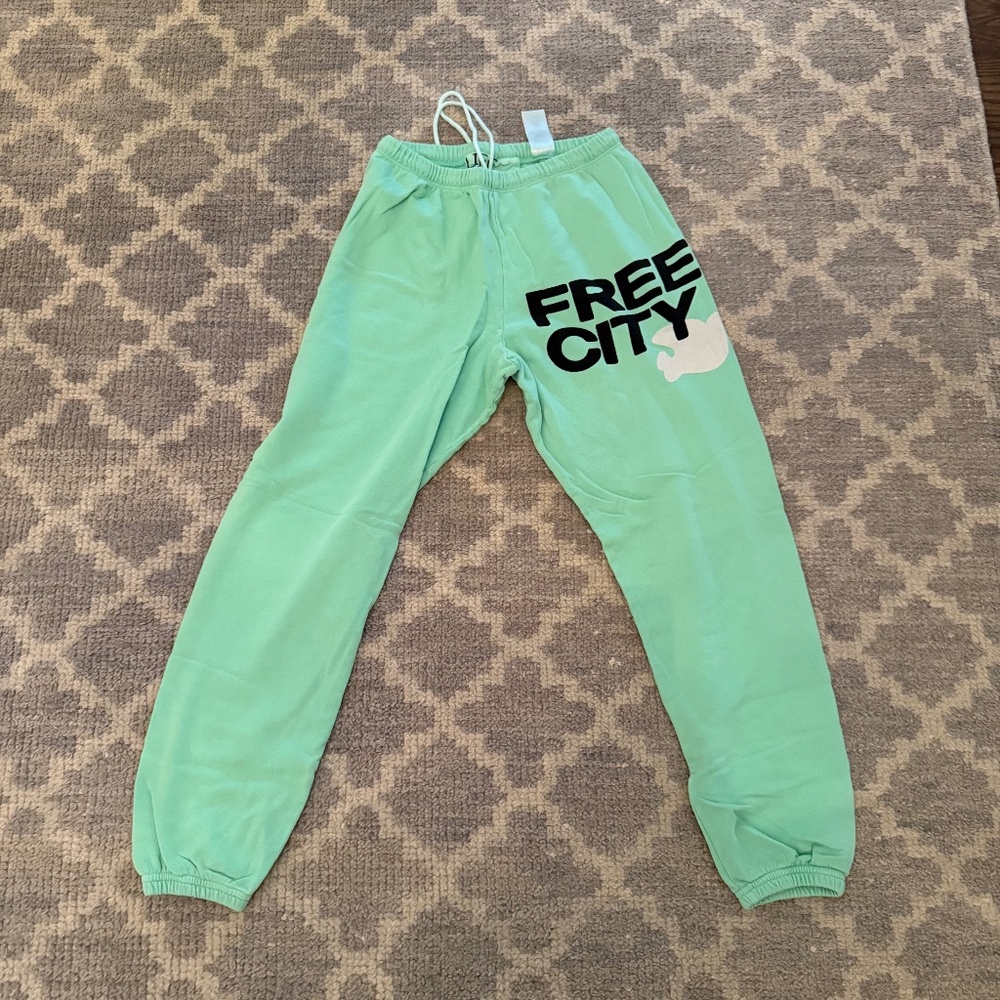 Freecity Sweatpants